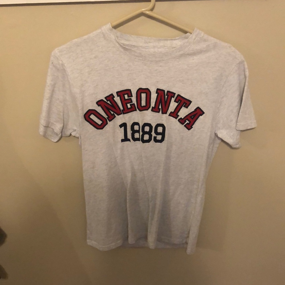 Brand New Without Tags ONEONTA Gray T Shirt - Picture 1 of 5